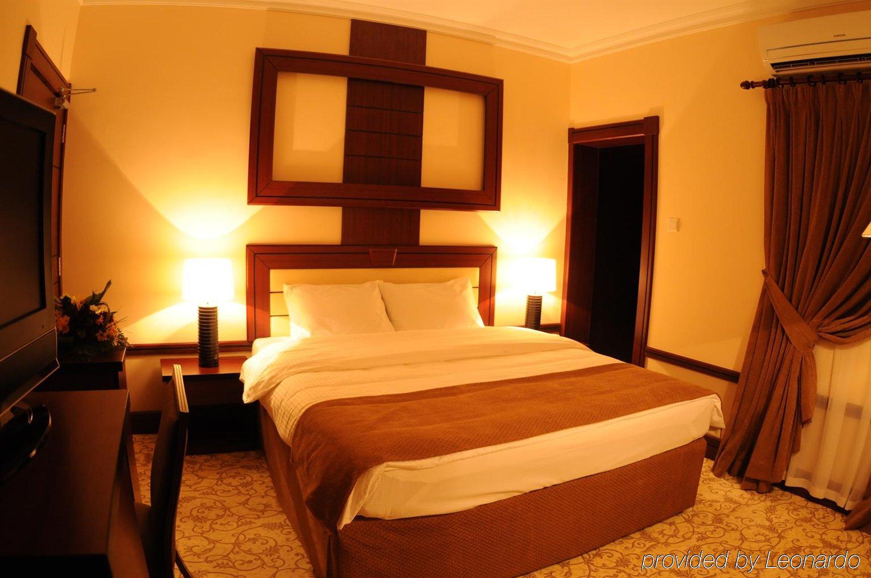 La Villa Palace Hotel Doha Buitenkant foto